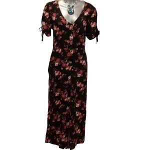 NWT Sz M Xhilaration Maroon Floral Jumpsuit Romper V-neck Buttoned